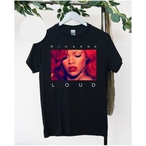 Rihanna Loud Tour T-Shirt Pop Music Fan Tee